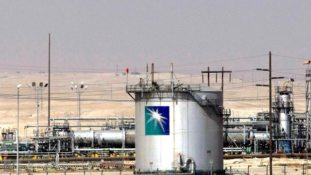 اذعان ریاض به حمله یمن؛ پمپاژ نفت شرق به غرب عربستان متوقف شد