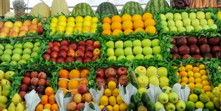 مقاومت میوه‌های تابستانه در برابر کاهش قیمت/میوه‌های خارجی همچنان جولان می‌دهند