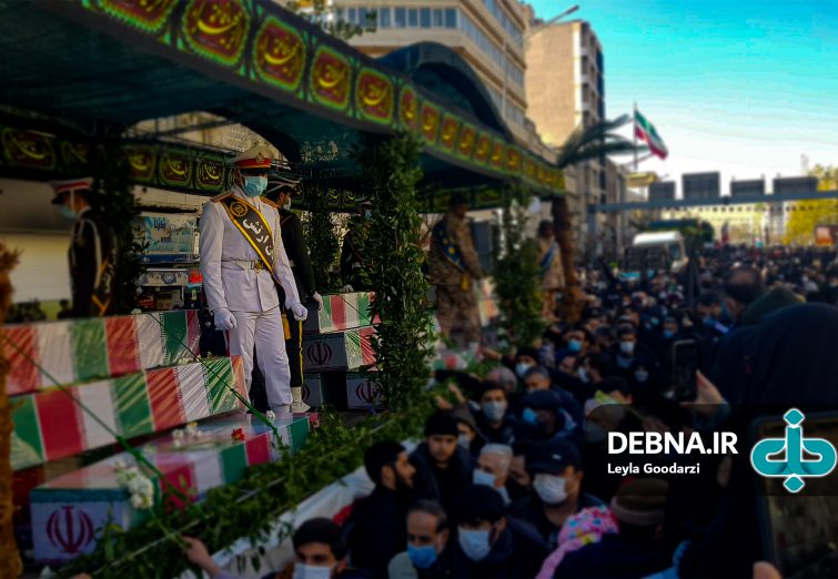 گزارش تصویری از تشییع ۱۵۰ شهید گمنام دفاع مقدس در تهران